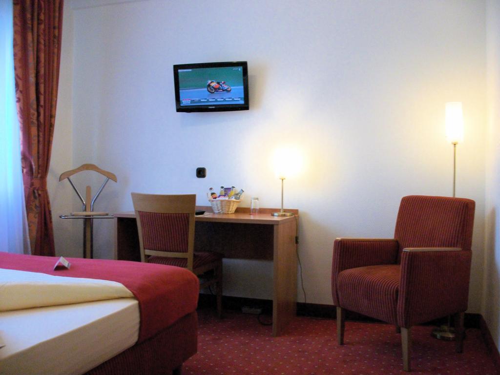 Ruhr Hotel 3*